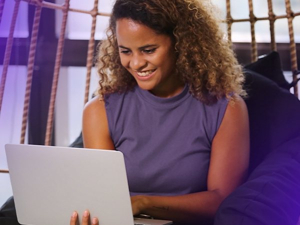 Zephyr team member working with a customer remotely